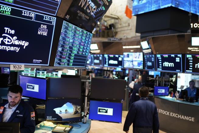 Wall Street Hits 3-Month High as Inflation Cools