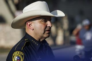 Texas Sheriff Investigating DeSantis' Migrant Flights