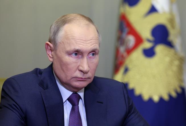 After Strikes on Ukraine Cities, Putin Warns of More