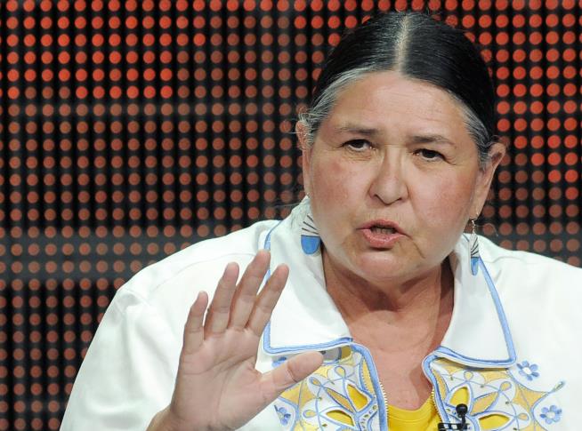 Sisters' Claim About Sacheen Littlefeather Raises Eyebrows
