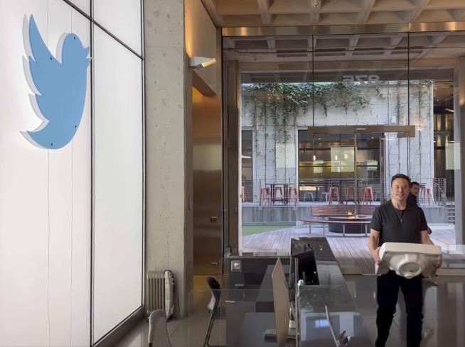 'Chief Twit' Makes Himself at Home in Twitter's HQ