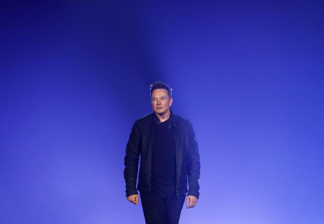Report: Musk Plans to Cut 50% of Jobs at Twitter