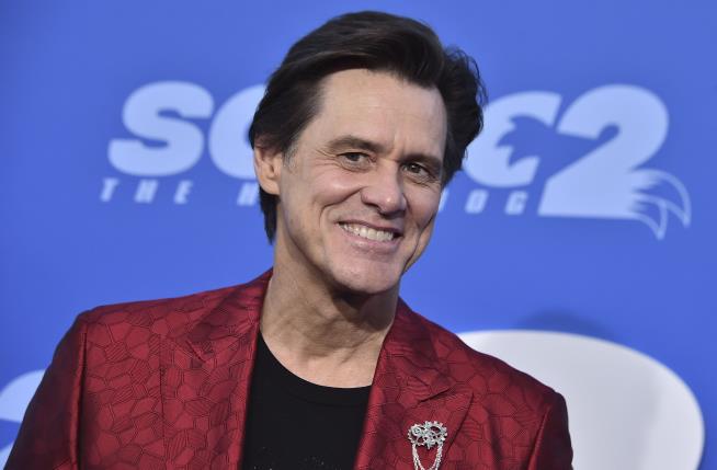 Russia Bans Jim Carrey, 99 Other Canadians