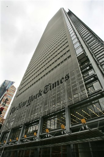 Cops: Man Entered New York Times HQ With Bladed Weapons