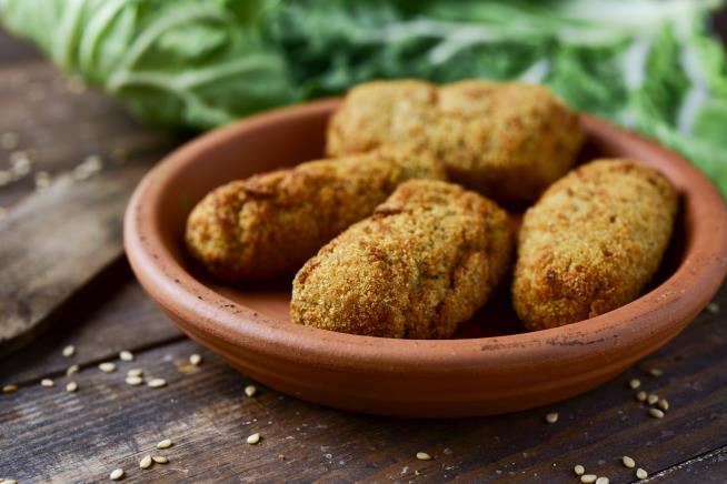 Want to Try These Popular Croquettes? It's Quite a Wait