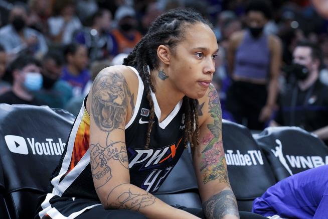 Griner Speaks Out: 'Feels So Good to Be Home!'