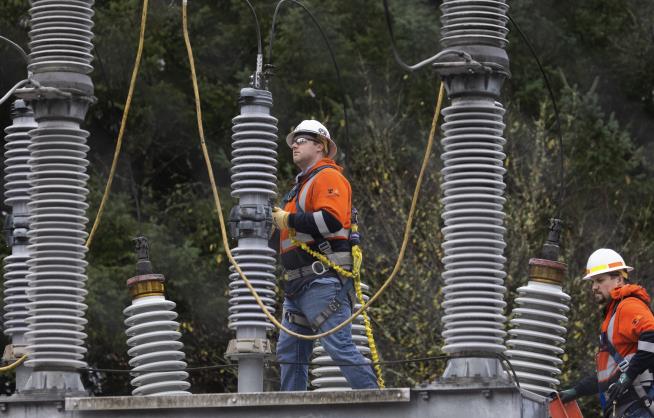 Saboteurs Damage 3 Power Substations in Tacoma