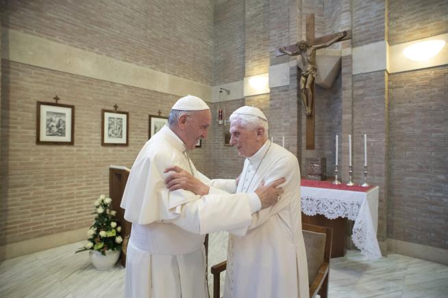Pope Francis: Pray for Benedict