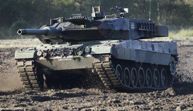 After Weeks of Pressure, Ukraine Is Finally Getting Its Tanks