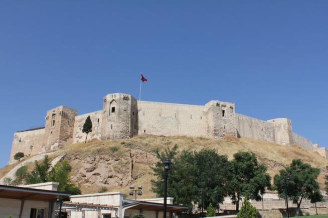 Quake Devastates an Ancient Castle in Turkey