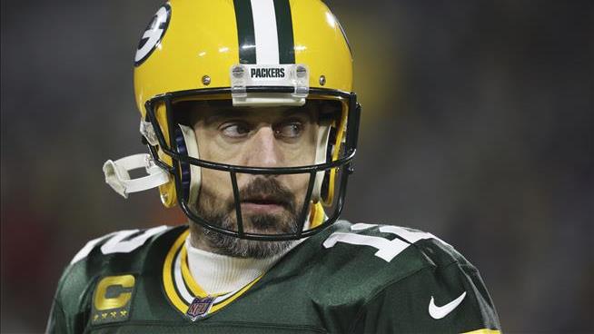 Aaron Rodgers to Ponder Future During 4 Days of Darkness
