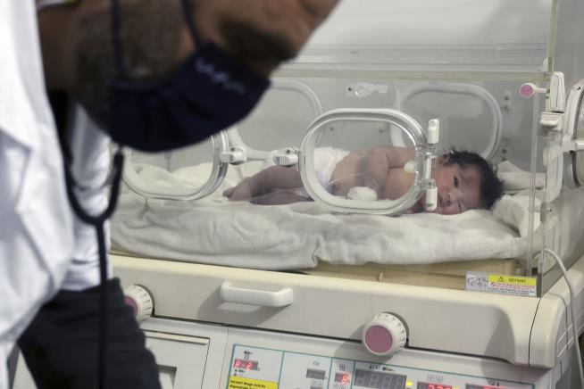 People Around the World Ask to Adopt Baby Born in Rubble