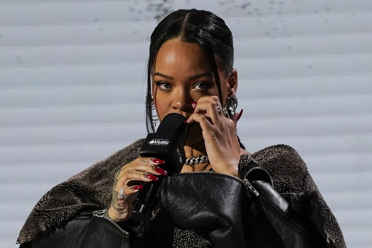 Rihanna promises 'jam-packed' Super Bowl halftime show in 1st live