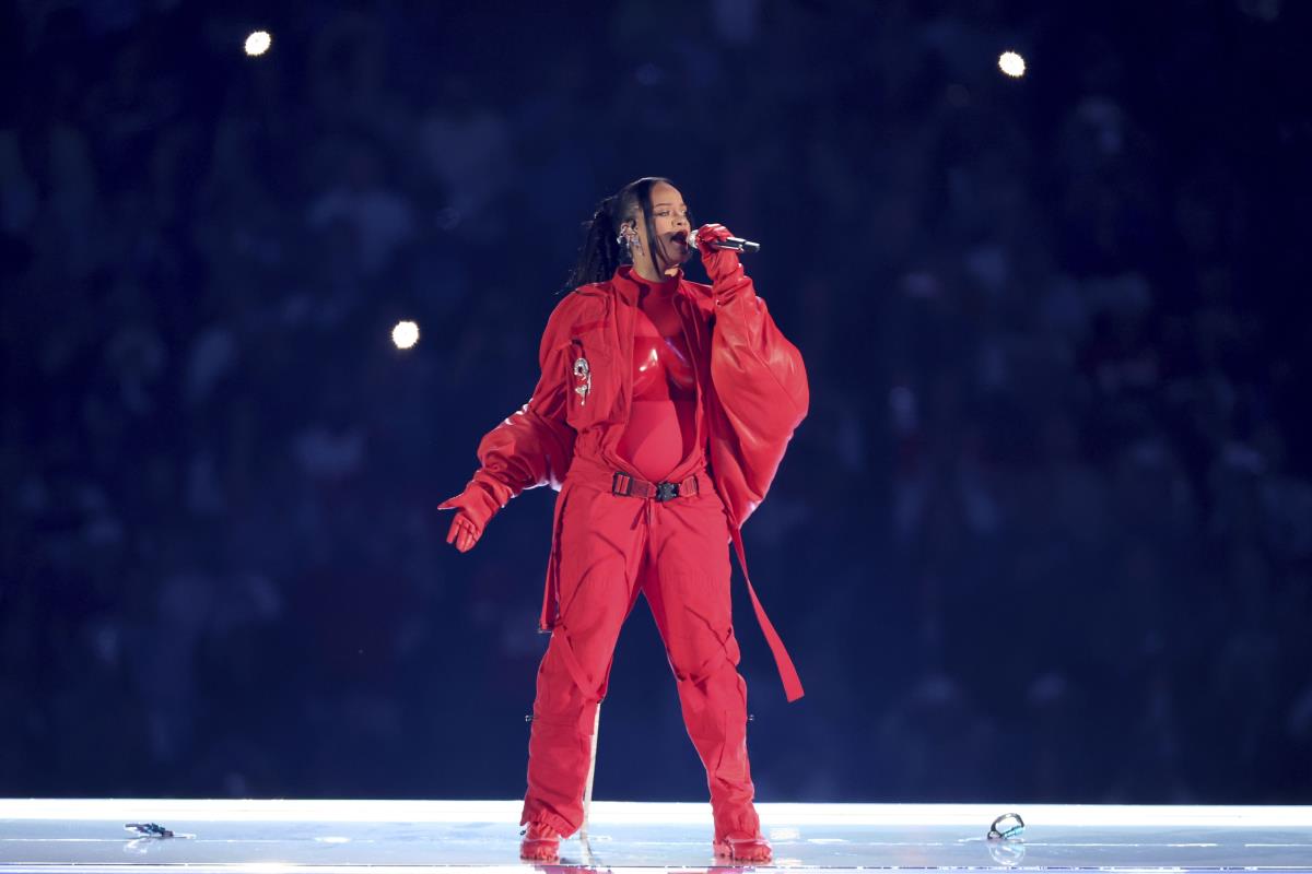 Pregnant Rihanna shines bright during Super Bowl 57 halftime show