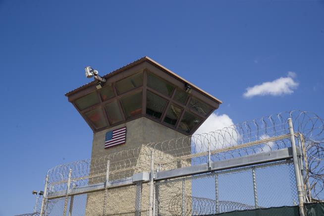 Brothers Freed From Guantanamo After 20 Years in US Custody