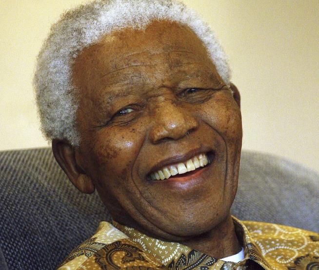 Mandela Shrugged Off Rumors of CIA Betrayal