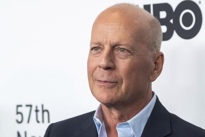 Bruce Willis' Wife to Paparazzi: 'Just Keep Your Space'