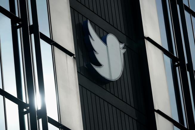 Twitter Learns One Engineer Isn't Enough for a Major Project