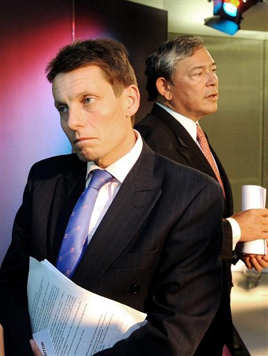 Lloyds CEO Vows Bonuses, Despite Bailout