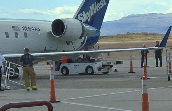 Tiff Between Flight Attendants Ends in Tears, Flight Delay