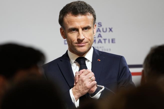 Macron's Plan to Change Retirement Age Hits a Nerve