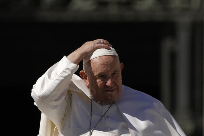 Fake Pope Images May Be First 'Mass-Level' Dupe