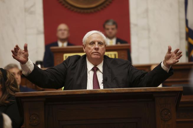 West Virginia Outlaws Marriage Before Age 16