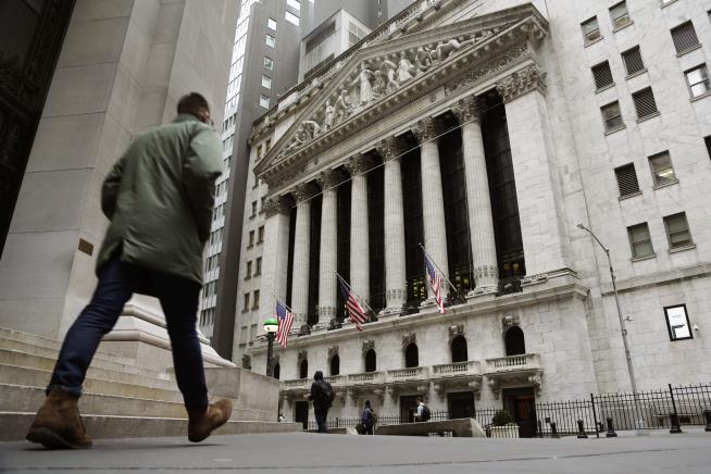 Wall Street Wraps Up a Strong Quarter