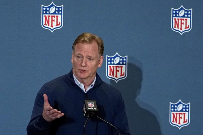 NFL Faces Workplace, Hiring Investigations