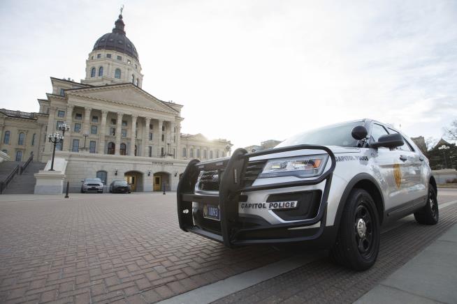 100 Letters With Suspicious Powder Sent to Kansas Lawmakers