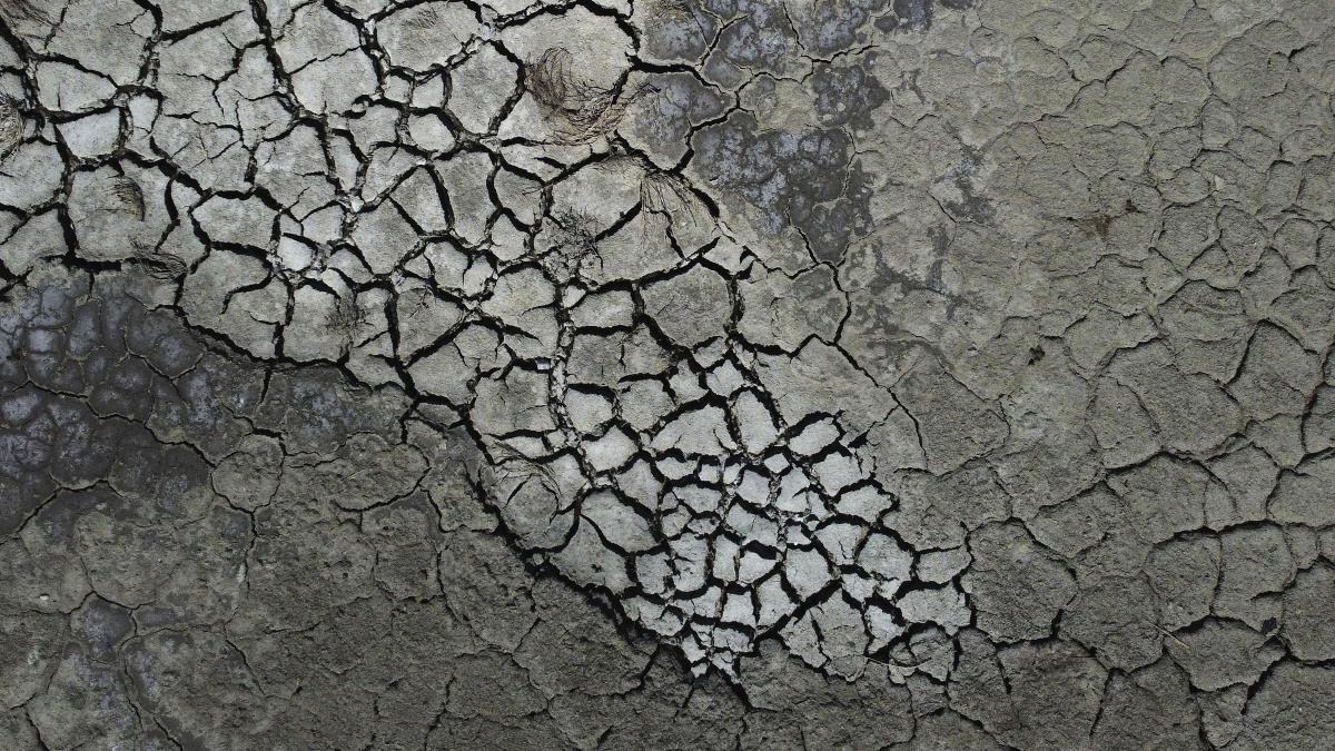 Dust From the Drying Great Salt Lake Is Wreaking Havoc on Utah's Snow, Smart News