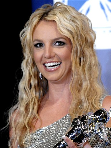 Britney May Host SNL Next Month