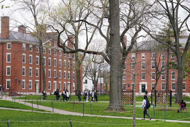 DOE Launches Inquiry Into Harvard's Legacy Admissions