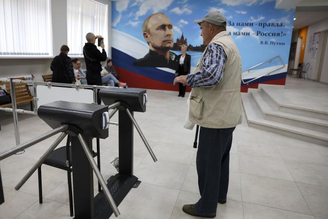 Russia Reports Polling Places in Occupied Areas Sabotaged