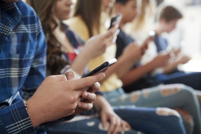 Sexting Scams Targeting Teen Boys for Cash On the Rise