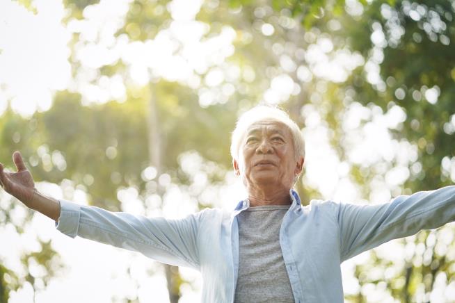 Food and Exercise Aren't the Only Keys to Living Past 90