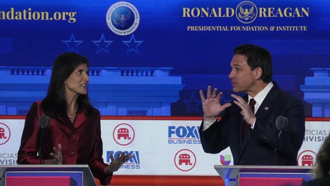 In Iowa, Good News for Haley, at the Expense of DeSantis