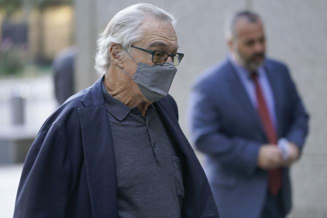 De Niro Gets Angry During Trial