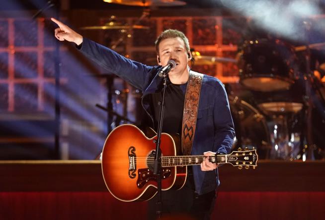 Country Star Wallen's Song Takes Apple's Top 2023 Spot
