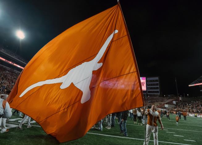 Oklahoma State Frat Finds Dead Longhorn on Its Lawn