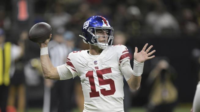 Giants QB Lauded for 'Making It Right' After Pizzeria's Complaint