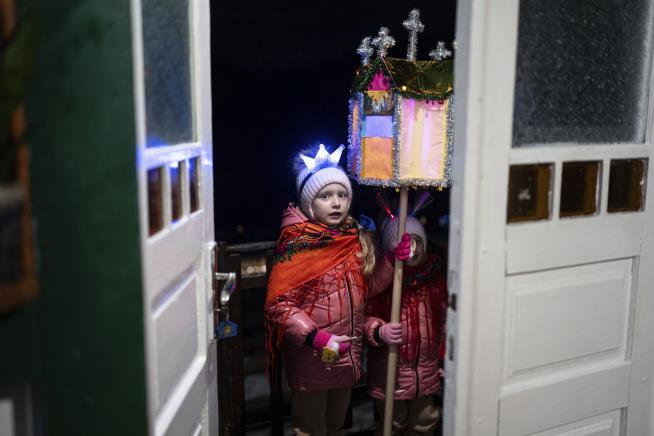 In Snub to Russia, Ukraine Celebrates Christmas on 25th