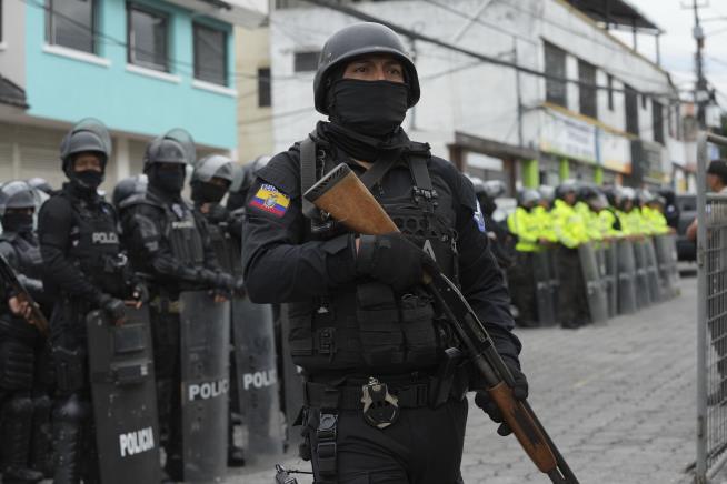 Ecuador Drug Lord Disappears From Cell
