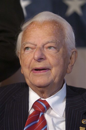 Byrd, 90, Resigns as Appropriations Chairman