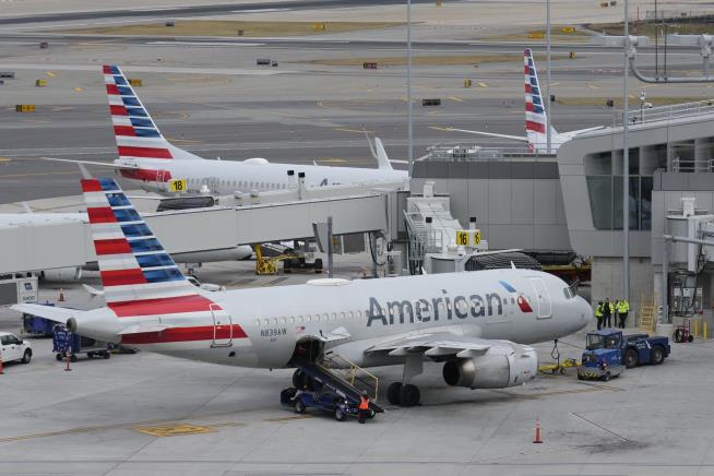 American Airlines Raises Baggage Fees