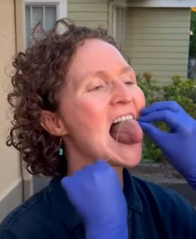 Oregon Woman Takes Guinness Tongue Record
