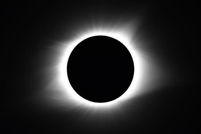 New York Inmates Will Get to Watch Eclipse