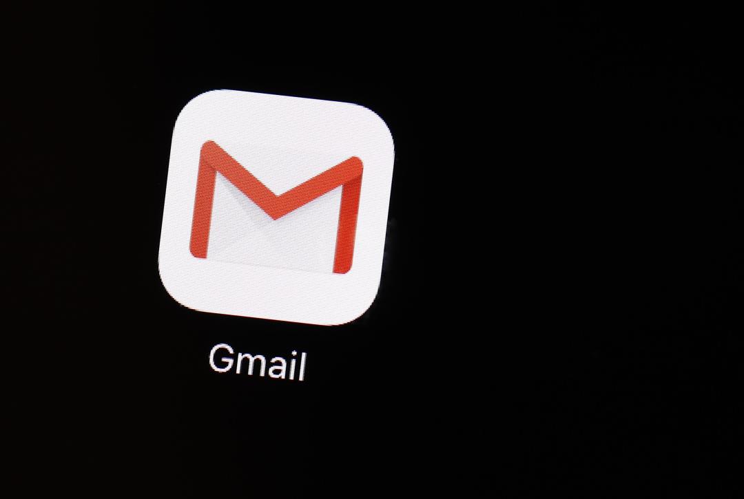 يشرح كاتب العمود في صحيفة نيويورك تايمز سبب قيامه بتخفيض مستوى حساب Gmail الخاص به