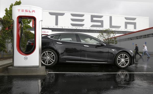 Amid Rocky Tesla Times, a Big Day Looms