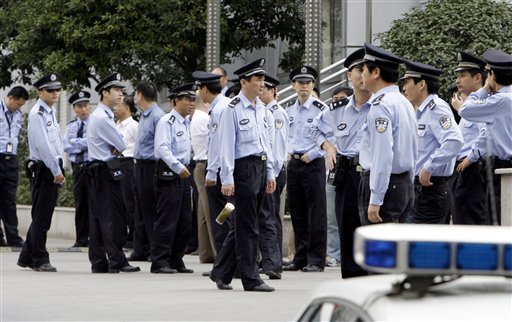 Cop-Killer in China Inspires Strong Public Support